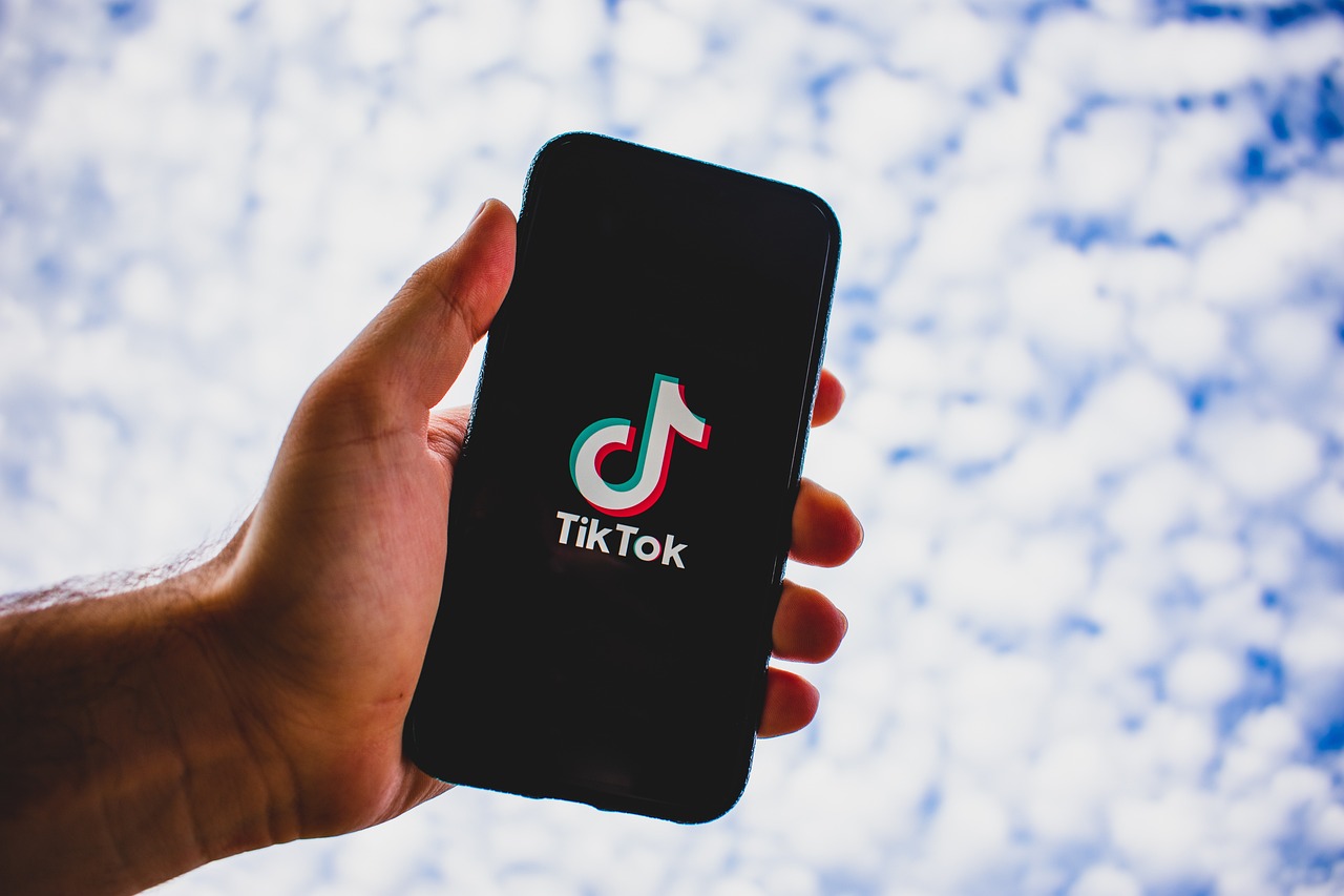TikTok Görüntülenme Satın Almanın Avantajları - Neden Bu Hizmeti Kullanmalısınız?